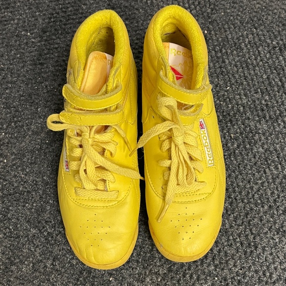 Vintage 80's Freestyle Reebok High Top Sneakers size 5.5 womens/Youth size 4 - Picture 3 of 5